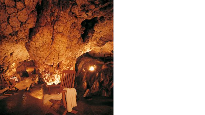 Thermal yoga - Grotta Giusti